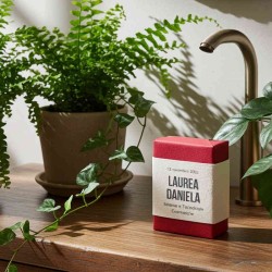 bomboniera laurea ecologica con saponetta profumata e carta piantabile